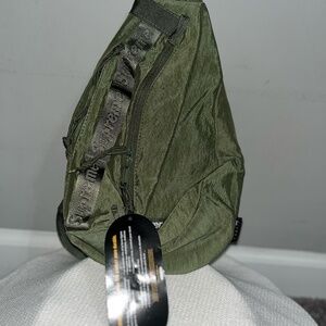 Unisex Supreme Crossbody - Olive